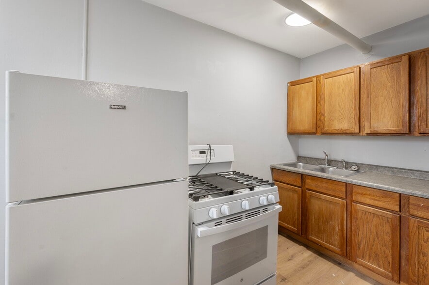 More Photos Of 487 Grand Ave, Saint Paul Apartments For Sale