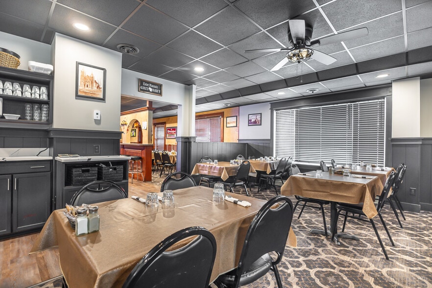 More Photos Of 3410 County Road HHH, Cuba City Bar For Sale