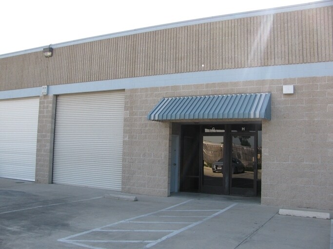 More Photos Of 1866 W 169th St, Gardena Warehouse For Lease