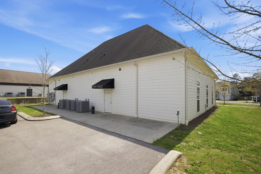 More Photos Of 7385 Applegate Ln, Chattanooga Medical For Sale