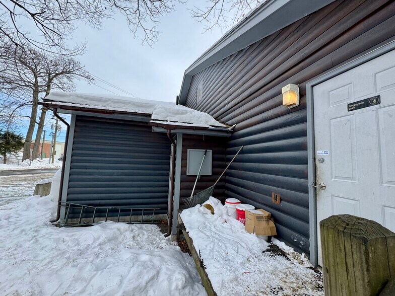 More Photos Of 202 Central St, Woodsville General Retail For Sale