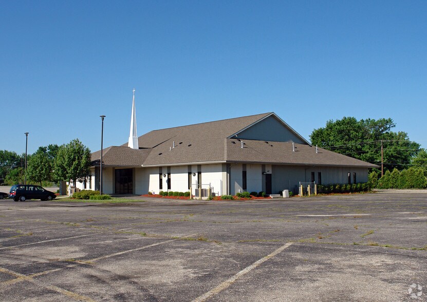 More Photos Of 1100 Sunset Ave, Springfield Religious Facility For Sale