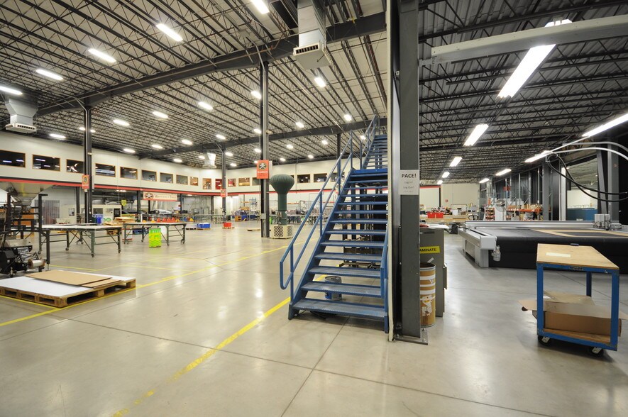 More Photos Of 100 Marketing Way, Suffield Manufacturing For Sale