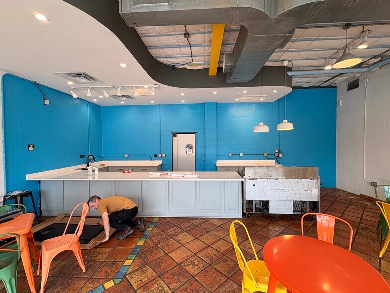 Primary Photo Of 4500 Duval St, Austin General Retail For Lease