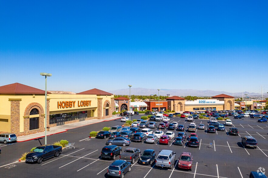 More Photos Of 601-649 N Stephanie St, Henderson Unknown For Lease