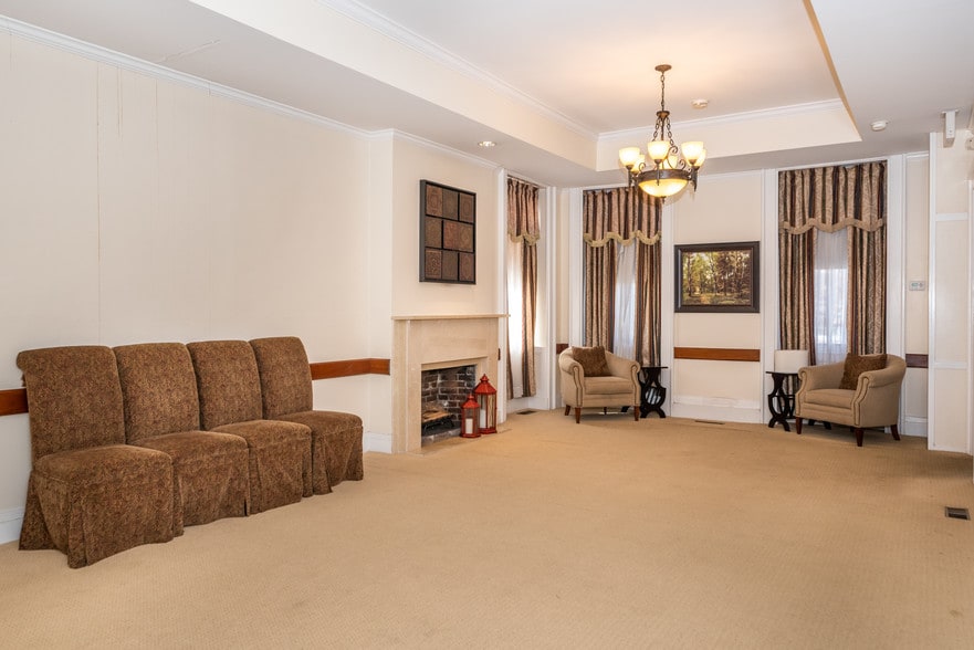 More Photos Of 97 Broadway, Verplanck Funeral Home For Lease