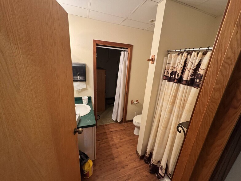 More Photos Of 4070 E Brigham Rd, Blue Mounds Office For Sale