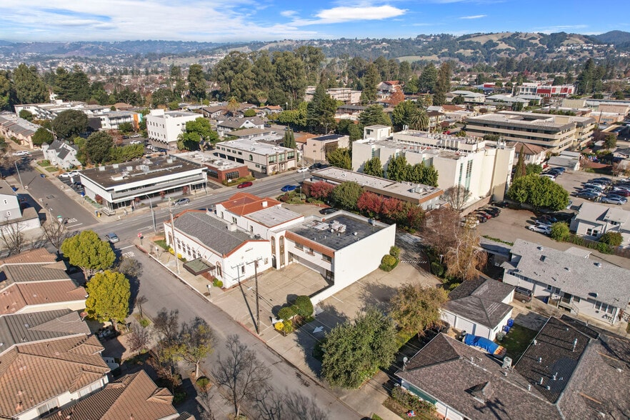 More Photos Of 1370 Santa Rosa St, San Leandro Funeral Home For Sale
