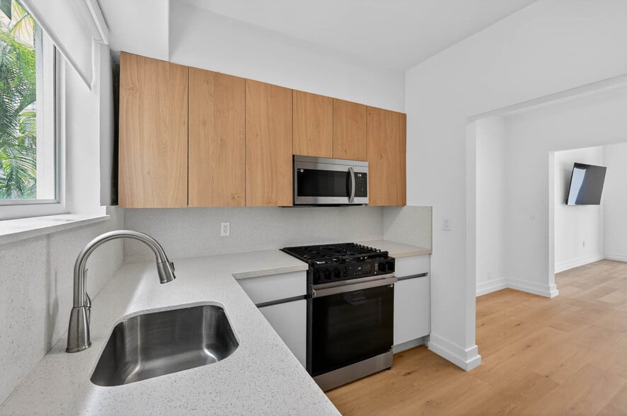 More Photos Of 1535 West Ave, Miami Beach Apartments For Sale