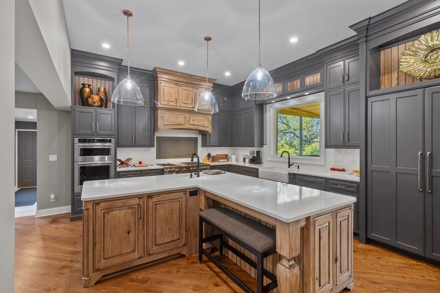 More Photos Of 8508 Il Route 120, Woodstock Specialty For Sale