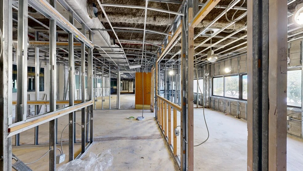 More Photos Of 1610 Bathgate Ave, Bronx Unknown For Lease