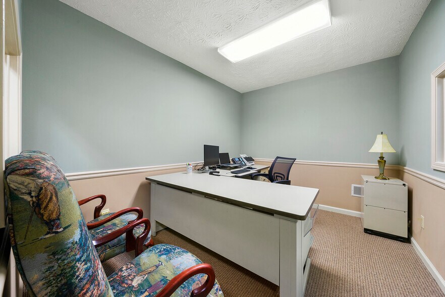 More Photos Of 125-145 E Georgia Ave, Fayetteville Freestanding For Sale