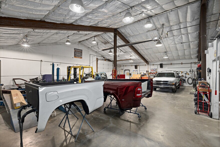 More Photos Of 303 N Wenas St, Ellensburg Service For Lease