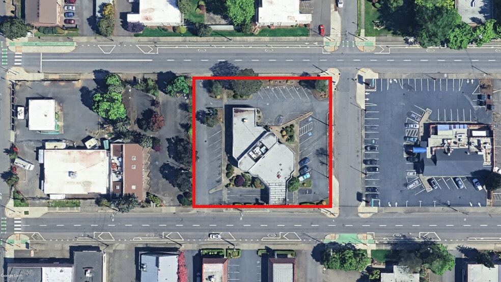 More Photos Of 10735 NE Halsey St, Portland Freestanding For Sale