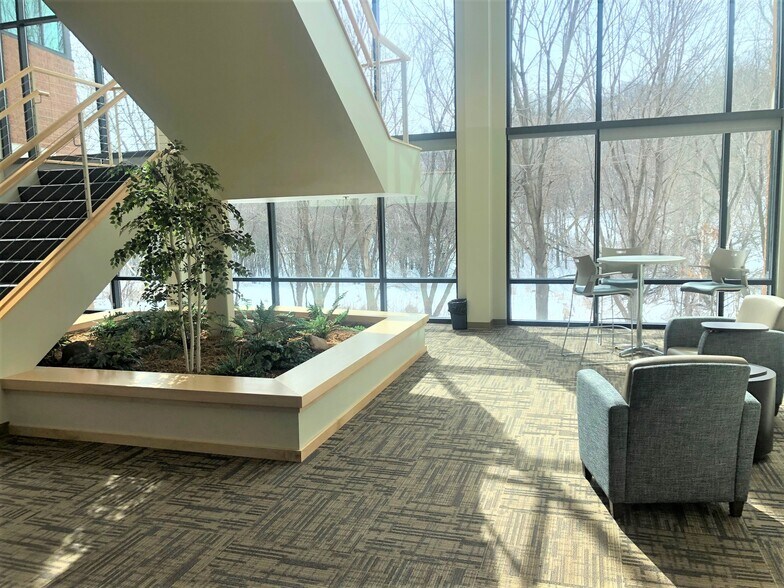 More Photos Of 7777 Golden Triangle Dr, Eden Prairie Office For Lease
