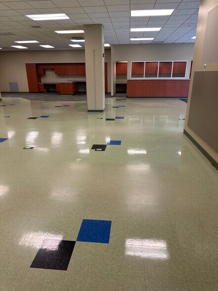 More Photos Of 165 Natchez Trace Ave, Bowling Green Medical For Lease