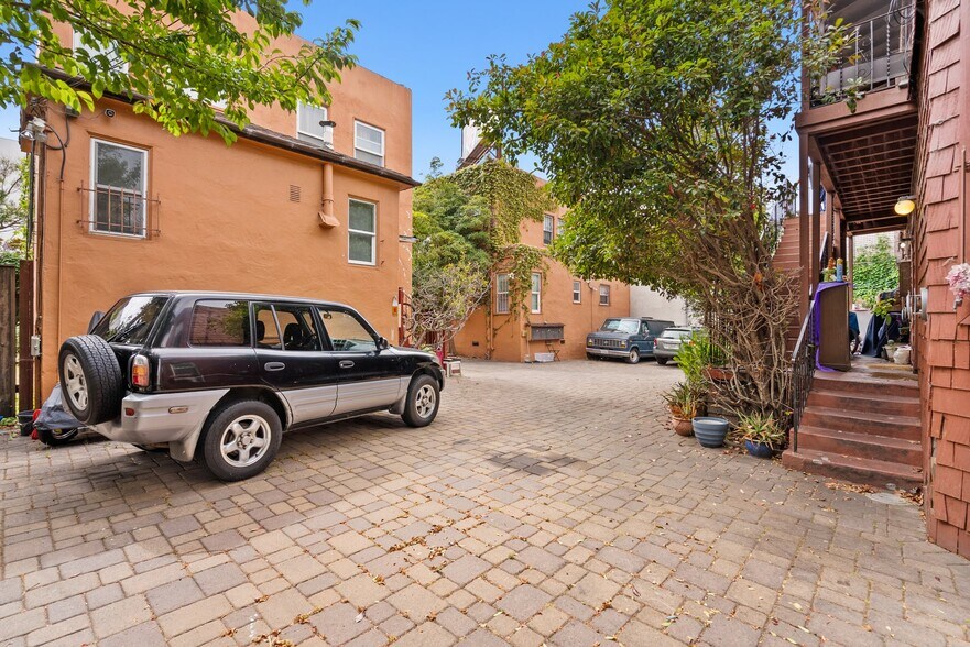 More Photos Of 2930-2932 Adeline St, Berkeley Apartments For Sale