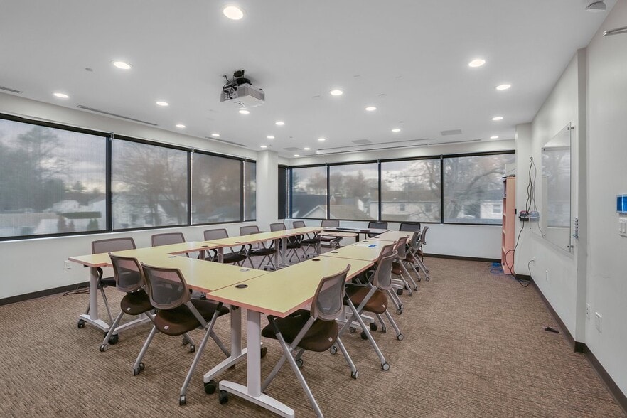 More Photos Of 67 Prospect Ave, West Hartford Medical For Sale