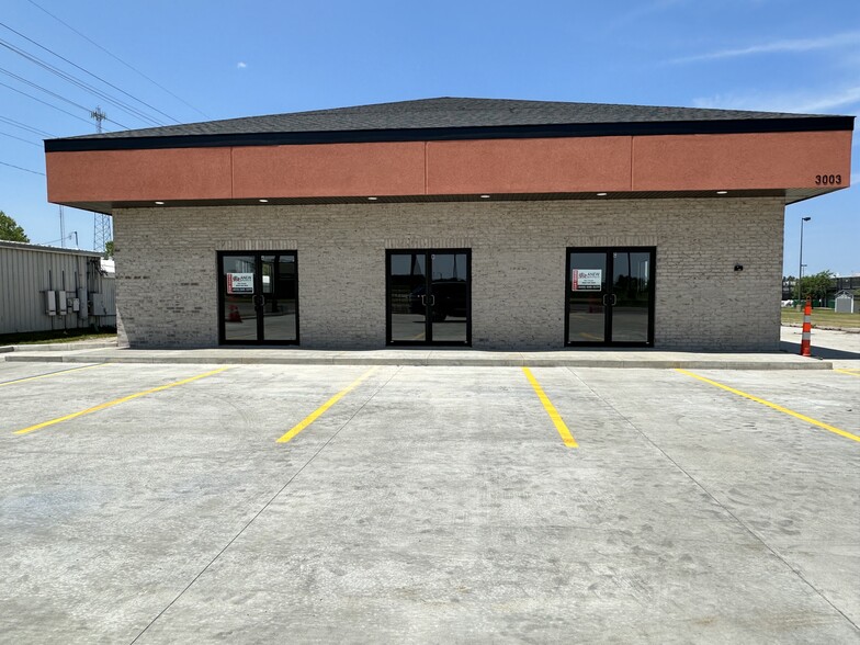 Primary Photo Of 3003 N Baltimore St, Kirksville Office For Sale