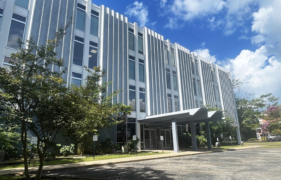 More Photos Of 1126 Jackson Ave, Pascagoula Office For Sale