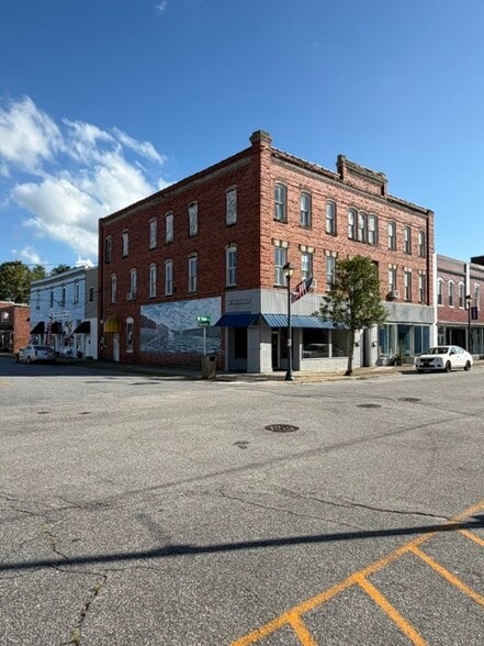 More Photos Of 102 W Water St, Plymouth Apartments For Sale