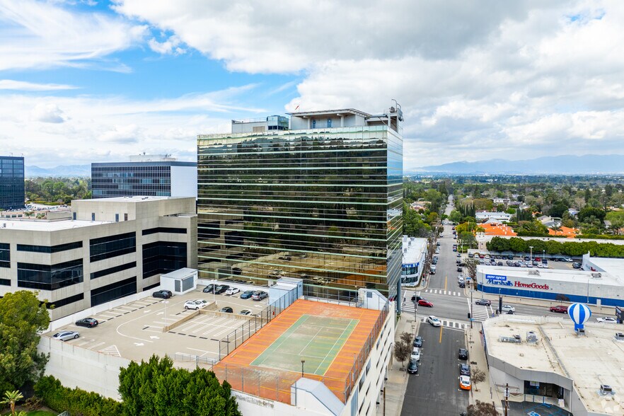 More Photos Of 16000 Ventura Blvd, Encino Office For Lease