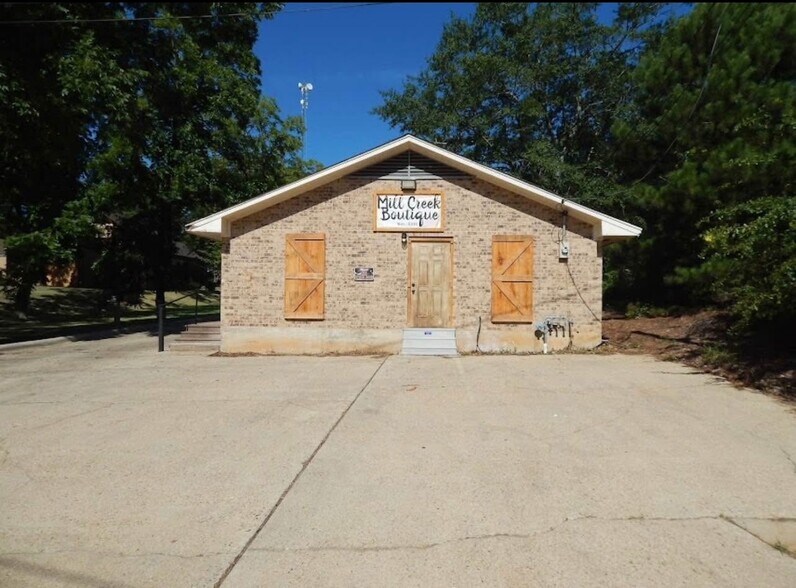 More Photos Of 505 N Washington St, Farmerville Office For Lease