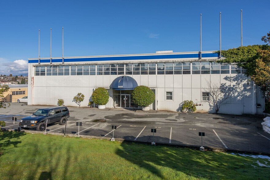 More Photos Of 3605 Grandview Hwy, Vancouver Warehouse For Lease
