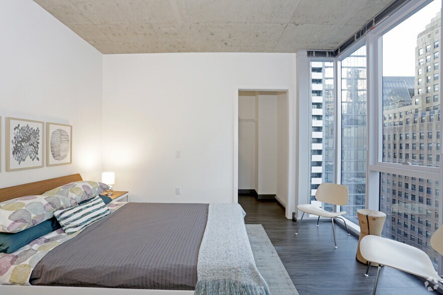 More Photos Of 215 W Lake St, Chicago Apartments For Lease