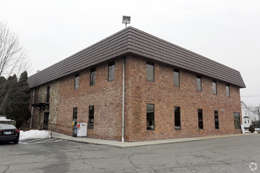 More Photos Of 600 S Livingston Ave, Livingston Office For Lease