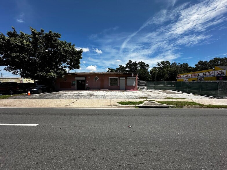 More Photos Of 4807 22nd Ave S, Saint Petersburg Coworking Space