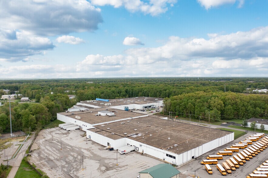 More Photos Of 4000-4024 Precision Dr, Cincinnati Manufacturing For Lease