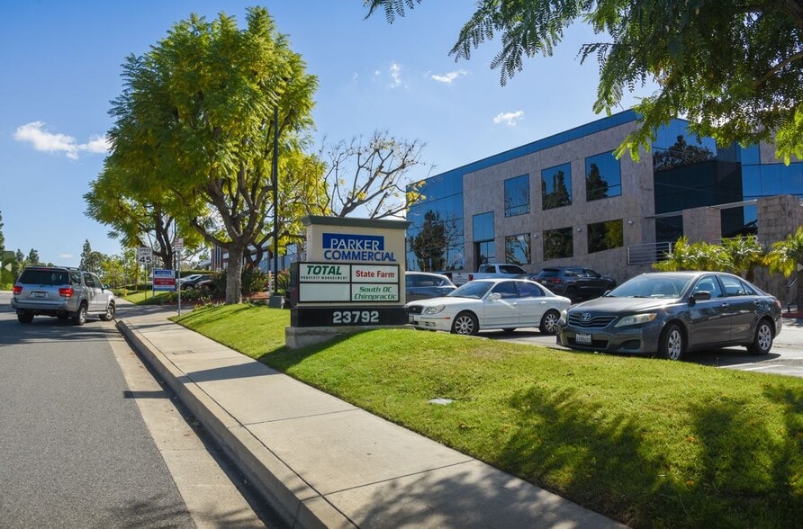 More Photos Of 23792 Rockfield Blvd, Lake Forest Office For Lease