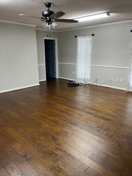 More Photos Of 2922 Audrey Dr, Gastonia Office For Lease