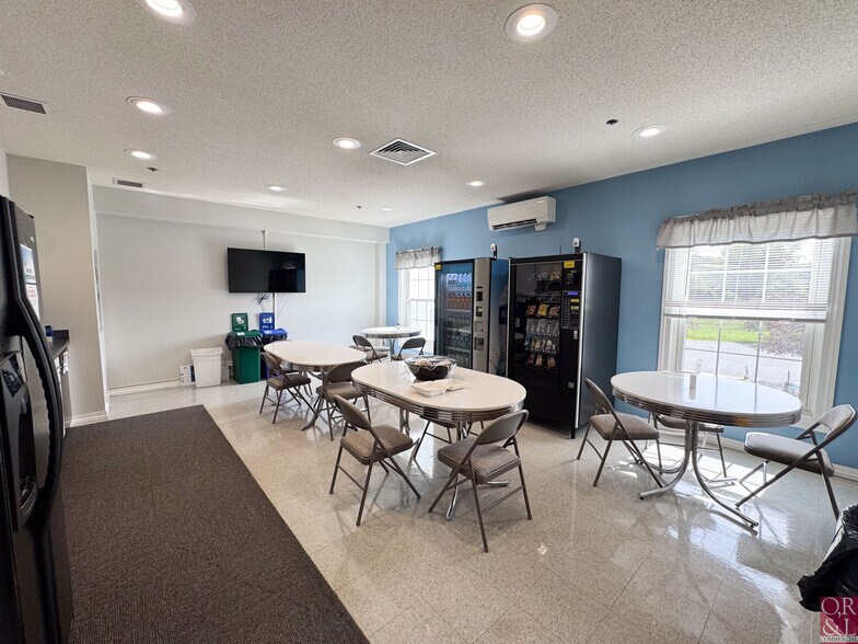 More Photos Of 150 Capital Dr, West Springfield Office For Sale