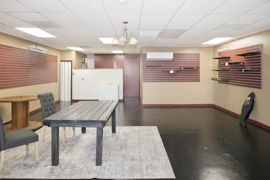 More Photos Of 53 Providence St, West Warwick Restaurant For Sale