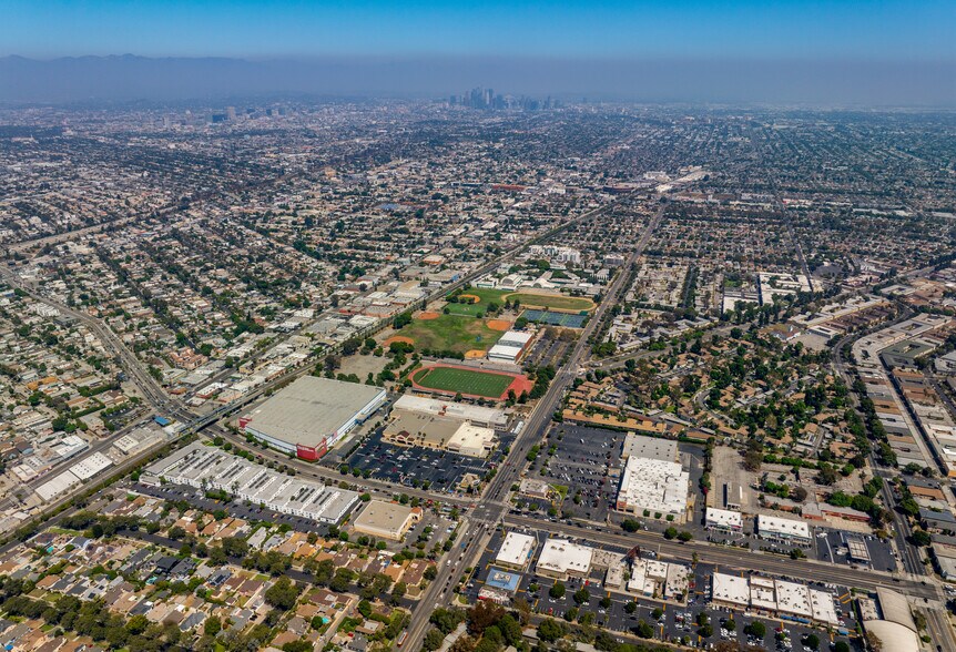 More Photos Of 3480-3550 S La Brea Ave, Los Angeles Supermarket For Lease