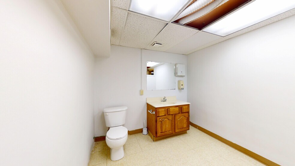 More Photos Of 152 Grant Ave, Vandergrift Storefront Retail Office For Lease