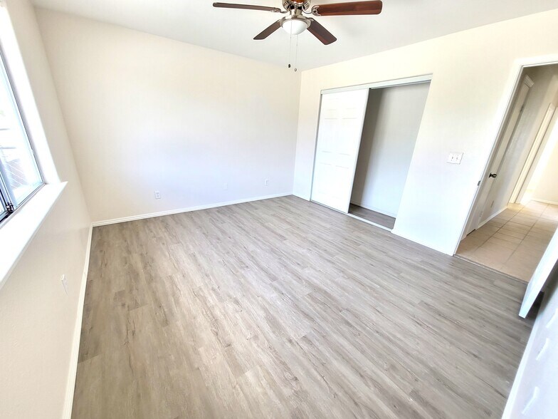 More Photos Of 1171 Sixshooter Ave, Pahrump Apartments For Sale