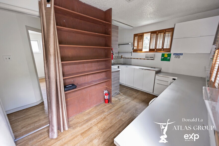 More Photos Of 910 N Santa Anita Ave, Arcadia Office For Sale