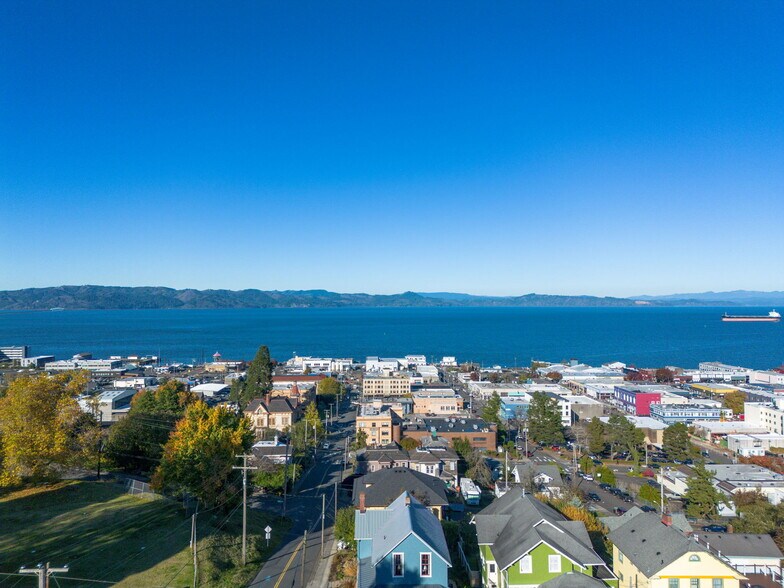 More Photos Of 811 Franklin Ave, Astoria Multifamily For Sale