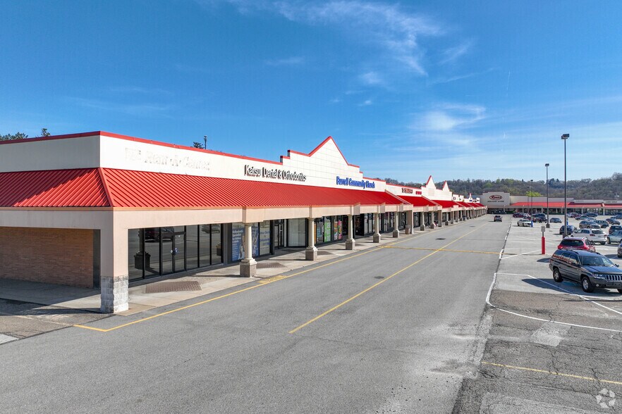 More Photos Of 200-300 Hillcrest Shopping Ctr, New Kensington Unknown For Lease