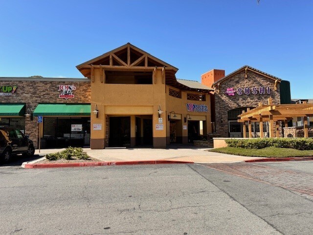 More Photos Of 29985 Canyon Hills Rd, Lake Elsinore Unknown For Lease