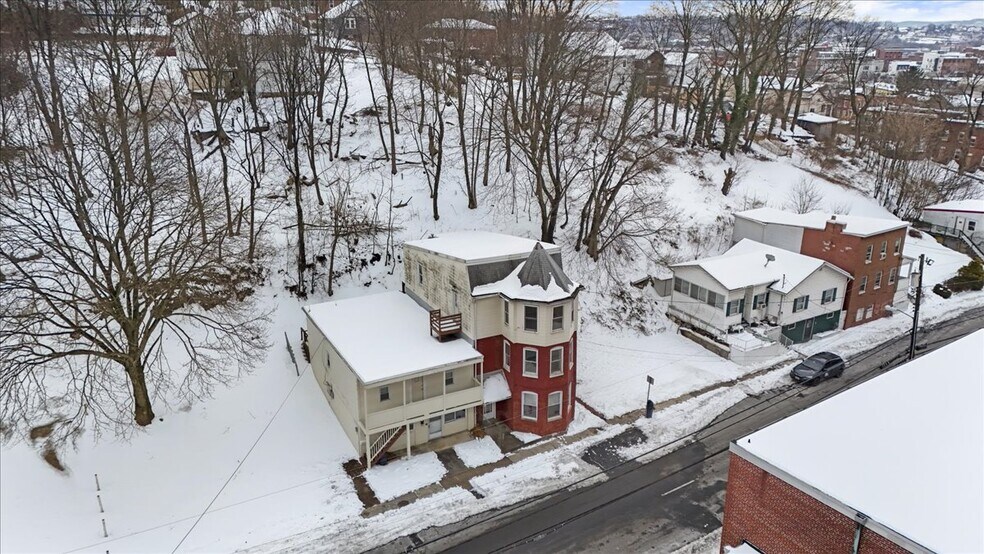 More Photos Of 341 Frederick St, Cumberland Apartments For Sale