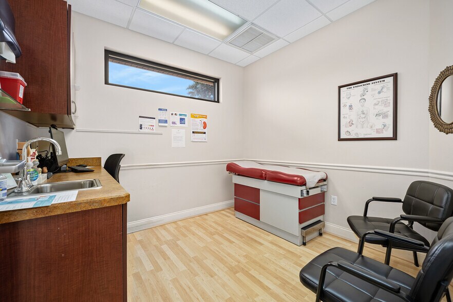 More Photos Of 1667 Clyde Morris Blvd, Daytona Beach Medical For Lease