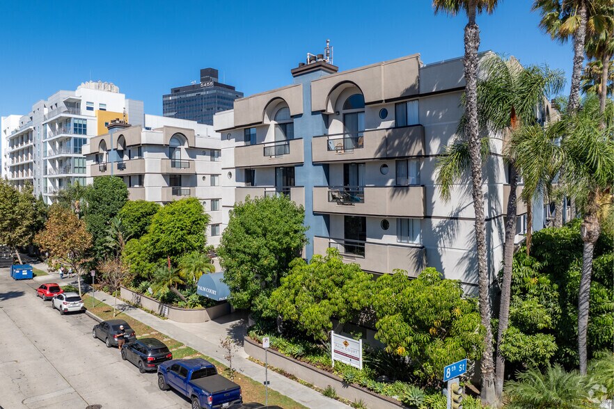 More Photos Of 740 S Burnside Ave, Los Angeles Apartments For Sale