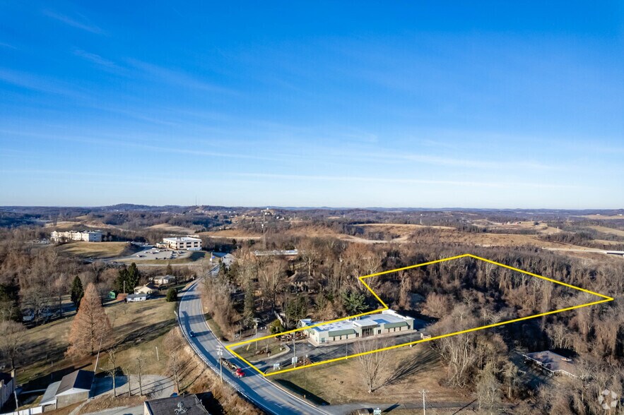More Photos Of 419 Coyle Curtain Rd, Monongahela Medical For Sale