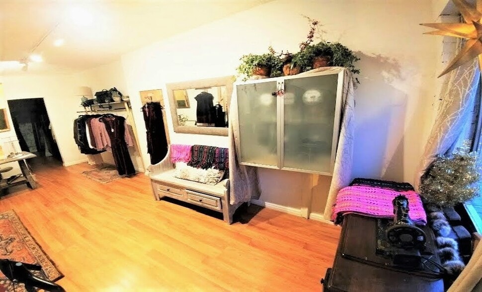 More Photos Of 304 Newark Ave, Jersey City Storefront Retail Office For Lease