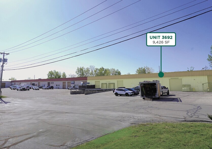 Primary Photo Of 3674-3736 N Wells St, Fort Wayne Light Distribution For Lease