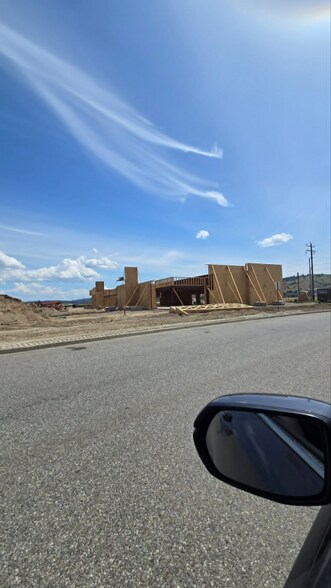 More Photos Of 19601 E Appleway Ave, Liberty Lake Storefront Retail Office For Lease